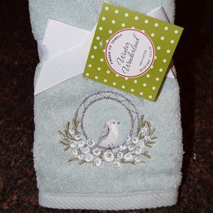 Winter Wonderland Set of 2 Finger Tip Towels